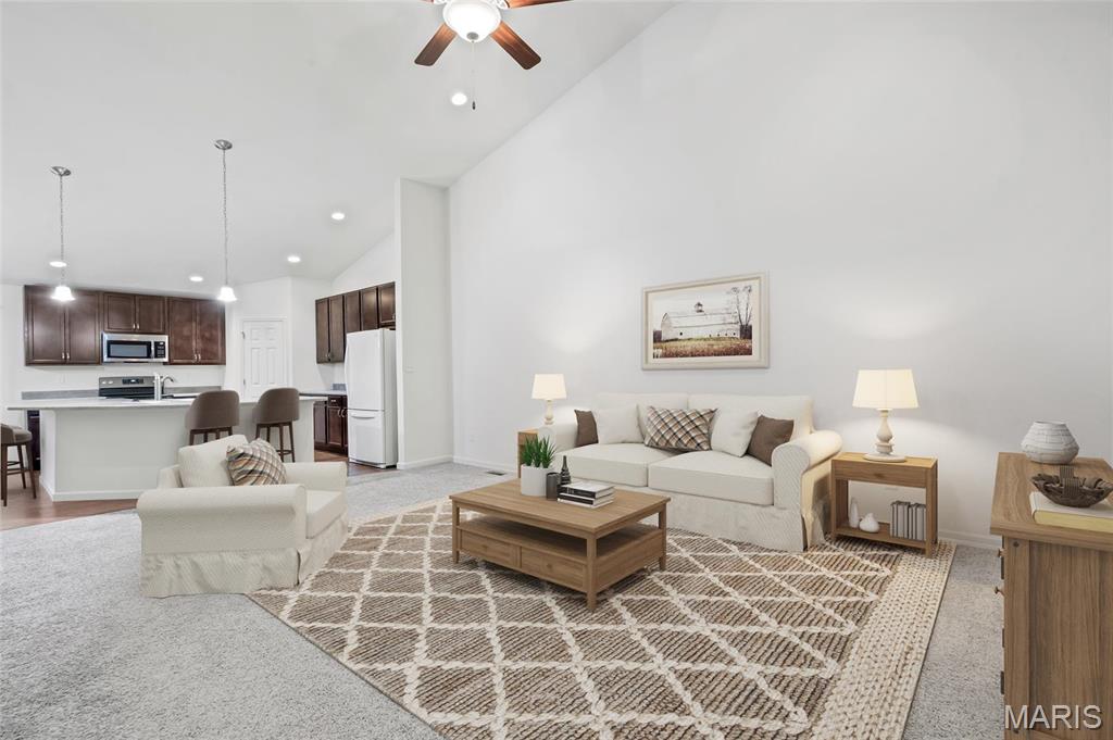 Eureka, Missouri 63025, United States, 2 Bedrooms Bedrooms, ,2 BathroomsBathrooms,Residential,Pending,105983