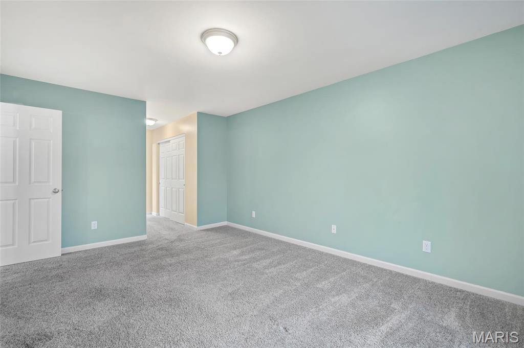 Eureka, Missouri 63025, United States, 2 Bedrooms Bedrooms, ,2 BathroomsBathrooms,Residential,Pending,105983