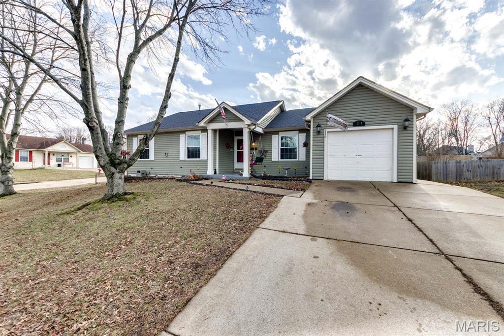 2831 Plum Leaf Circle