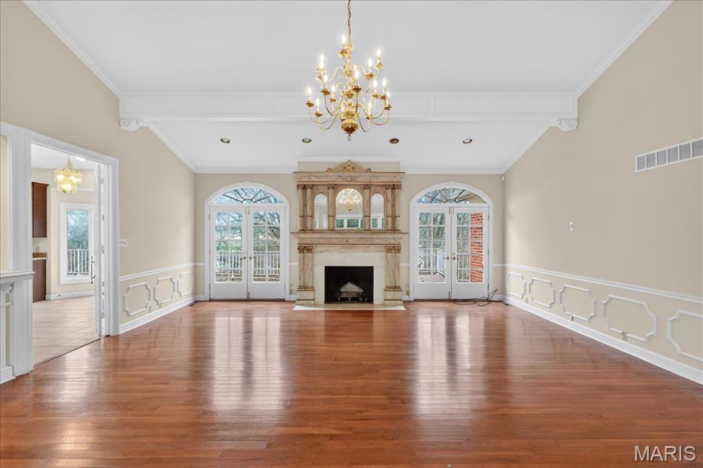 Meadowbrook Country Club Estates - Residential