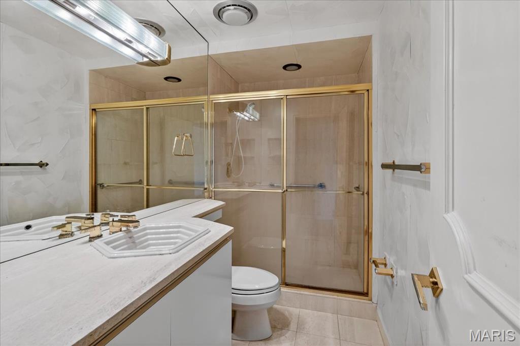 Meadowbrook Country Club Estates - Residential