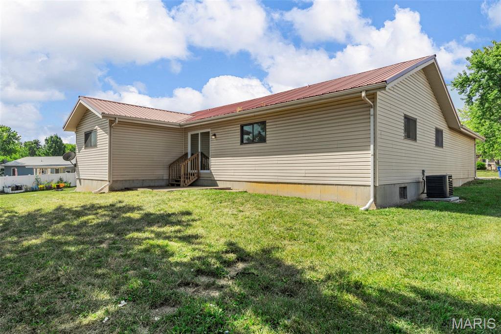 1133 Nina Drive
