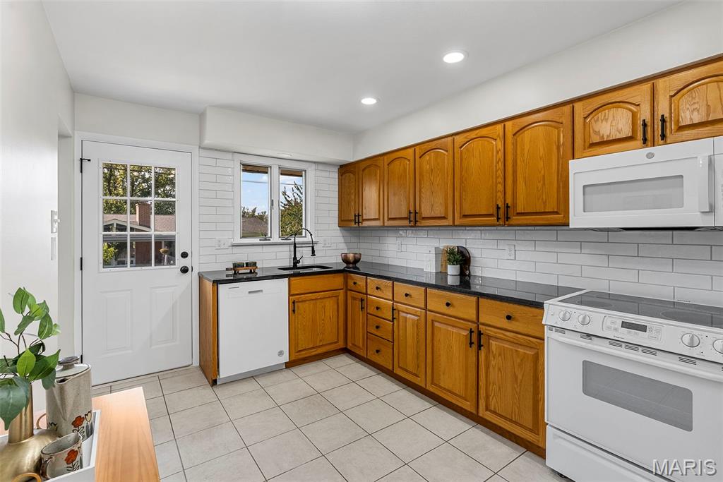 8 Montauk Court