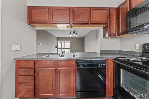 Tiny photo for 1943 Greenpoint Drive Dr #301, Kirkwood, MO 63122 (MLS # 26013228)