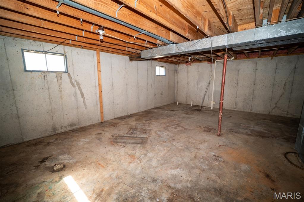 B & J Flats - Residential