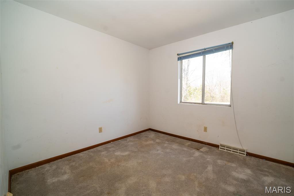 B & J Flats - Residential