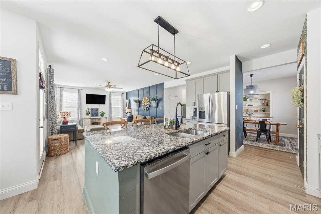 214 Grayleaf Court