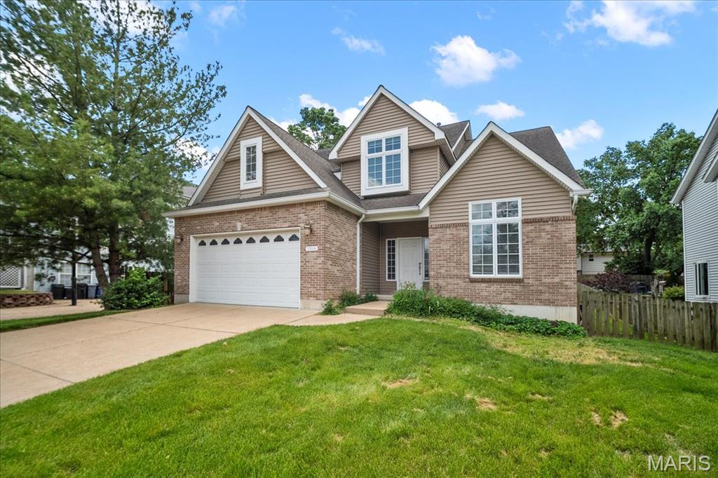 St Louis, Missouri 63131, United States, 4 Bedrooms Bedrooms, ,3 BathroomsBathrooms,Residential,Pending,130853