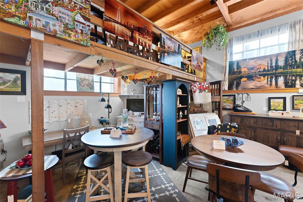 5558 Walnut Street