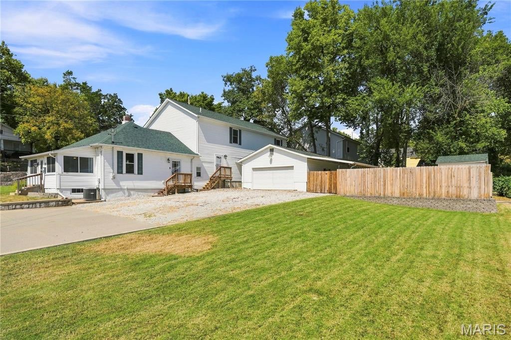 Photo of 331 Central Avenue, Festus, MO 63028 (MLS # 26057259)
