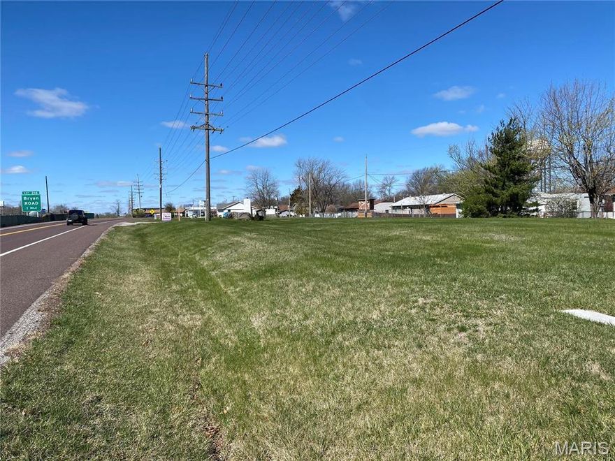 Prime office location with great Hwy. 70 visibility.  Rare development opportunity in the city of O'Fallon.  Utilities on site (water, sewer, & electric).  The property is surrounded by professional office buildings.  Zoned C-1, 320 feet of road frontage. Location: Business Park, City, High Traffic, Hwy/Interstate Frntg