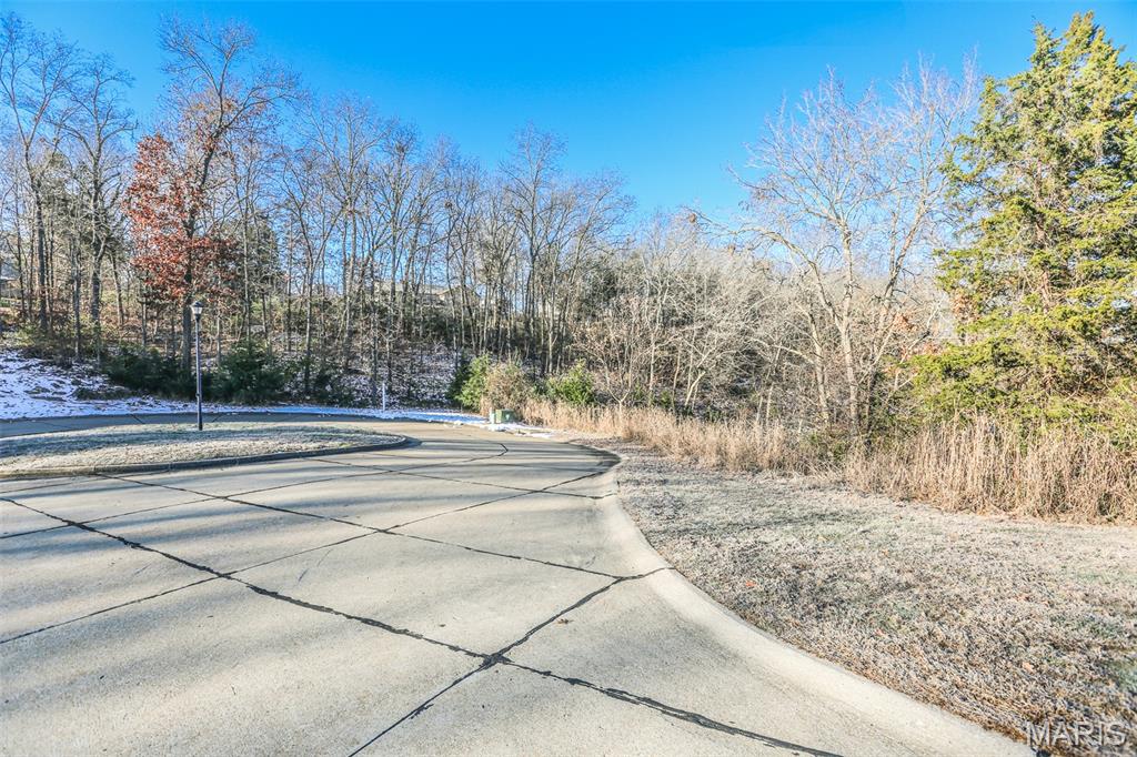 3 & 5 Broken Arrow Court