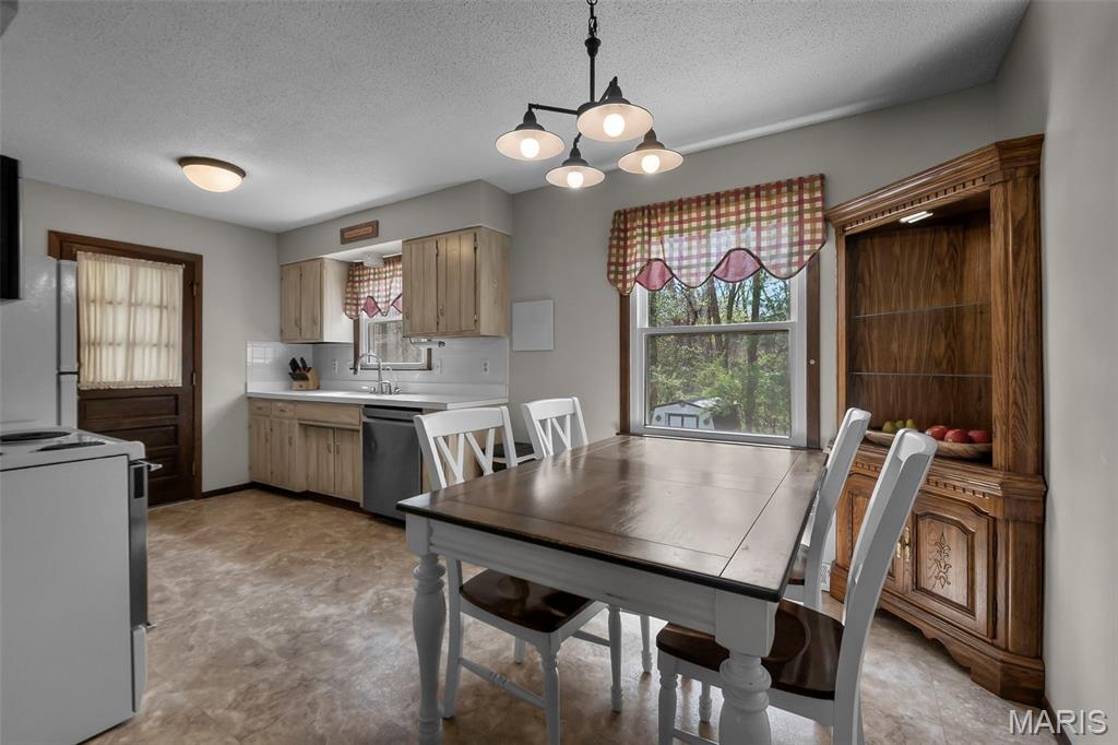 Chateau - Residential