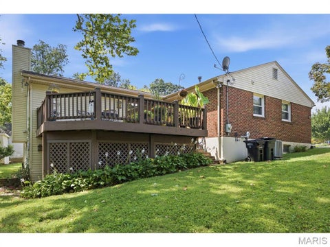Tiny photo for 8712 E Bridgeport Avenue, Brentwood, MO 63144 (MLS # 26062164)