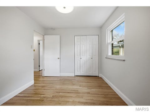 Tiny photo for 8712 E Bridgeport Avenue, Brentwood, MO 63144 (MLS # 26062164)