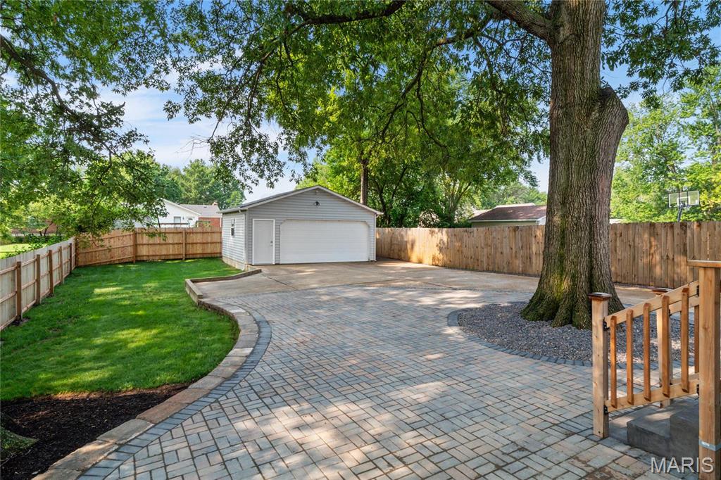 Moritz Place - Residential