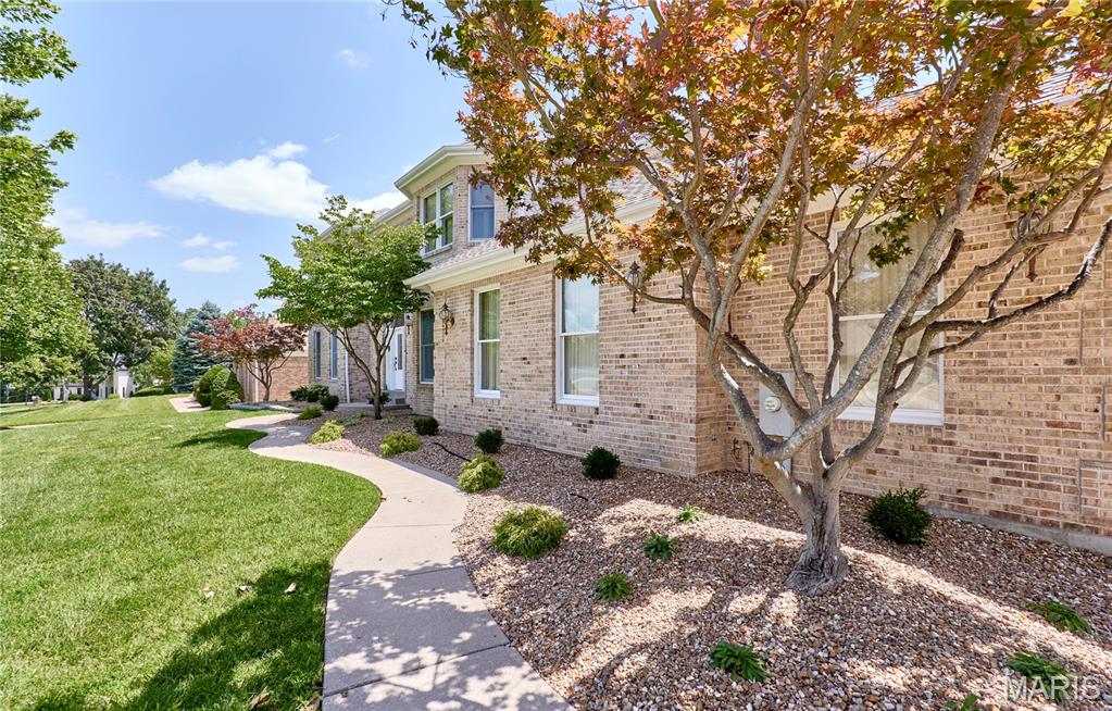 16 Delacroix Place