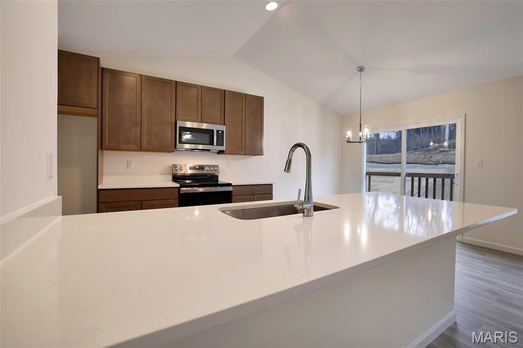 Elm Crossing 7 - Residential