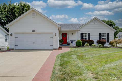 Photo of 109 Emerald Isle Lane, Wentzville, MO 63385 (MLS # 26046210)