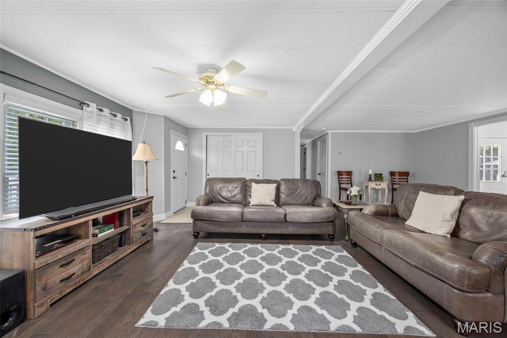 Troy, Missouri 63379, United States, 3 Bedrooms Bedrooms, ,3 BathroomsBathrooms,Residential,Pending,198159