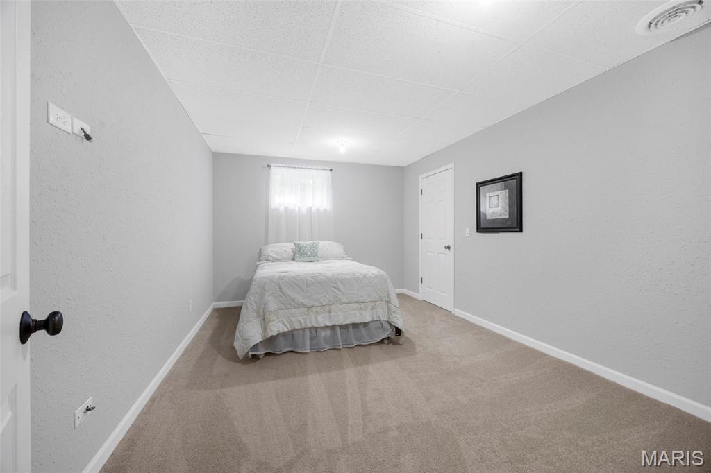 Troy, Missouri 63379, United States, 3 Bedrooms Bedrooms, ,3 BathroomsBathrooms,Residential,Pending,198159