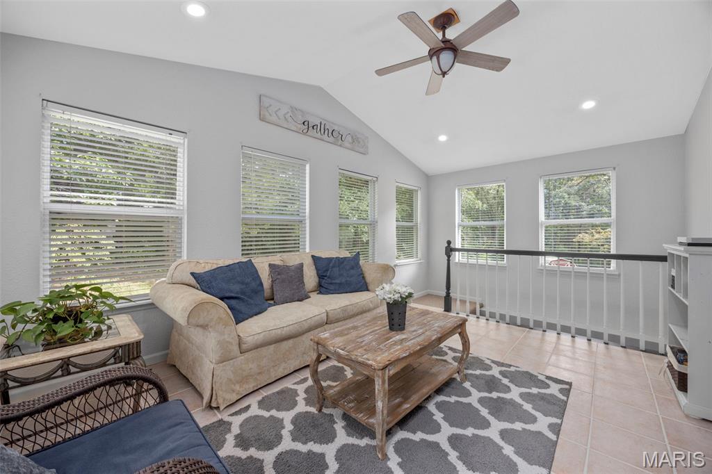 Troy, Missouri 63379, United States, 3 Bedrooms Bedrooms, ,3 BathroomsBathrooms,Residential,Pending,198159