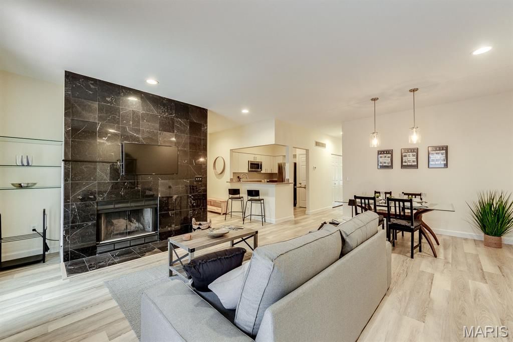 Photo of 4111 W Pine Boulevard #11, St Louis, MO 63108 (MLS # 26035626)
