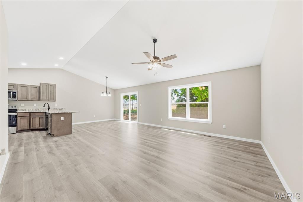 Lake Chateau Estates - Residential