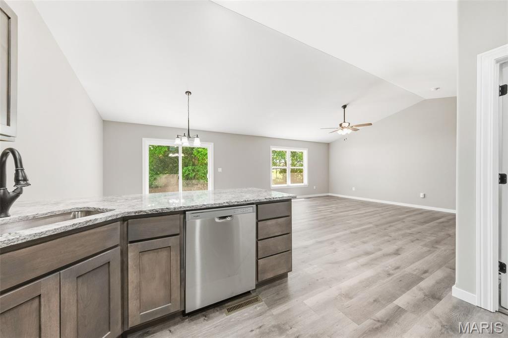 Lake Chateau Estates - Residential
