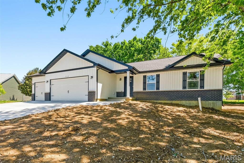 Lake Chateau Estates - Residential