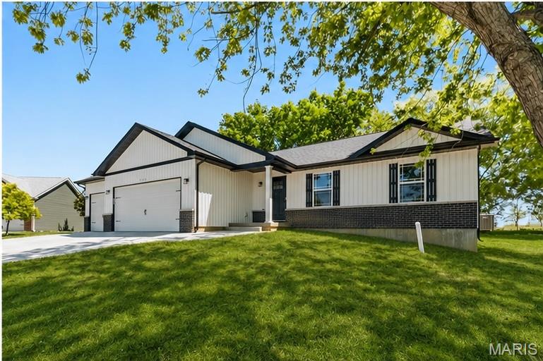 400 Chantilly Court