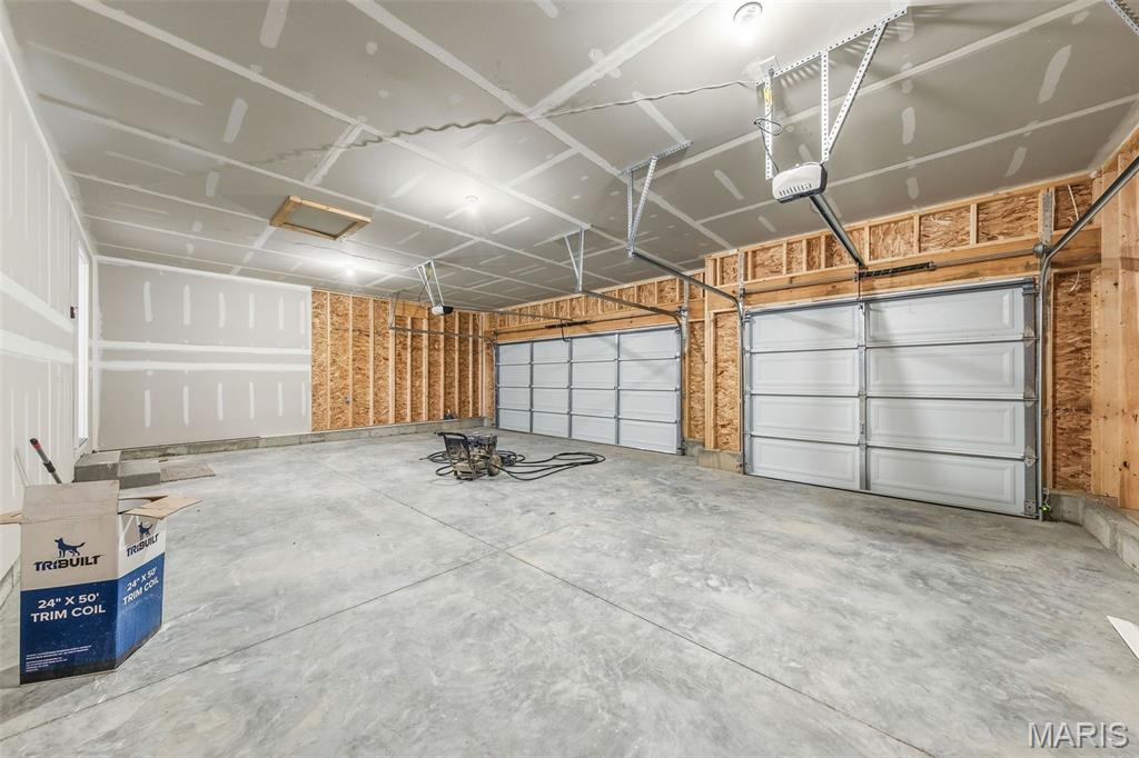 Lake Chateau Estates - Residential