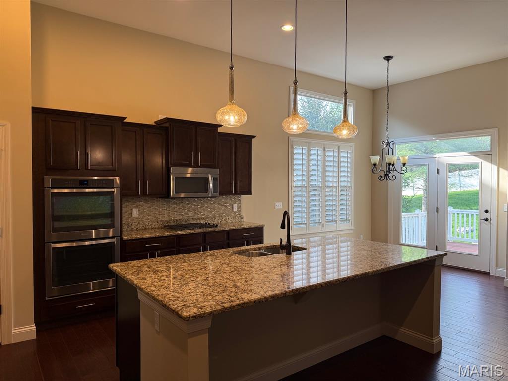 Hamptons Pd-R Reresub - Residential Lease