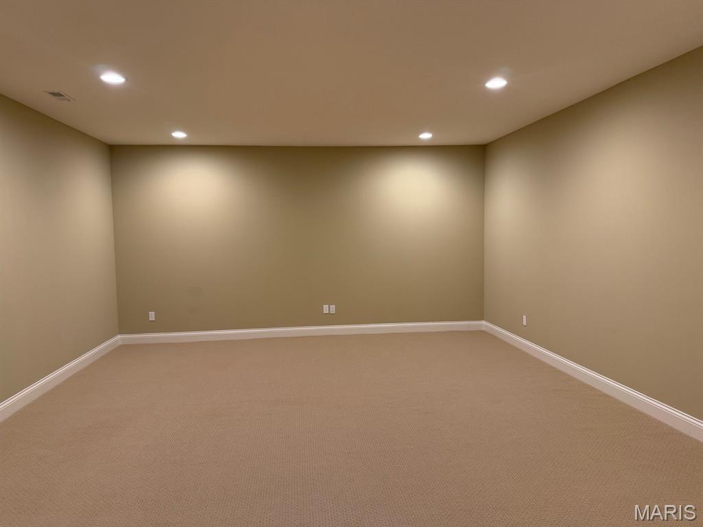 Hamptons Pd-R Reresub - Residential Lease