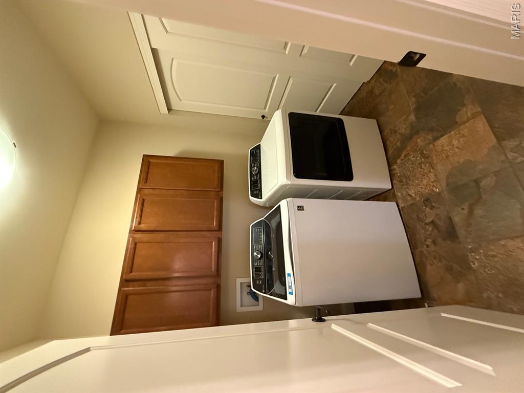 Hamptons Pd-R Reresub - Residential Lease