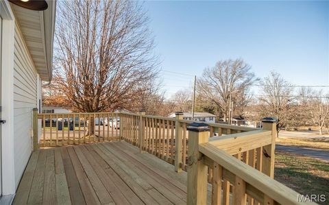 Tiny photo for 301 Cape Road, Bloomfield, MO 63825 (MLS # 26026521)