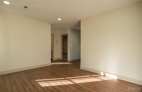 Tiny photo for 301 Cape Road, Bloomfield, MO 63825 (MLS # 26026521)