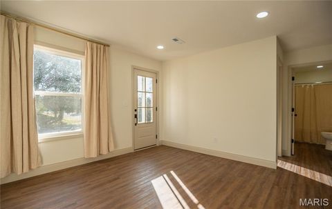 Tiny photo for 301 Cape Road, Bloomfield, MO 63825 (MLS # 26026521)