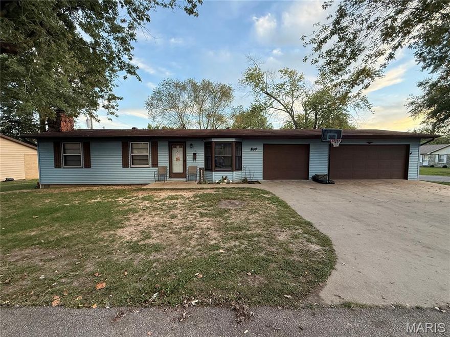 Charming 3-Bedroom Home in Country Club Estates 

Welcome to 1911 Yale, Scott City, MO 63780! 

This 3-bedroom, 2-bathroom home is tucked into the desirable 2nd addition of Country Club Estates, sitting on a corner lot at Harvard Street and Yale Drive. The home features a partially finished basement, offering plenty of storage and room to grow as your needs change.

Recent updates include a new HVAC system installed less than a year ago, giving you peace of mind and comfort year-round. The spacious 2.5-car garage provides room for vehicles plus extra space for your boat, workshop, or hobbies.

Nestled in a cute neighborhood with mature surroundings, this property is move-in ready and waiting for its next homeowners. Whether you’re looking to expand, entertain, or simply enjoy a cozy lifestyle, this home has it all.

3 Bedrooms | 2 Bathrooms
Corner Lot in Country Club Estates
Partially Finished Basement with Storage
3 Car Garage – Great for Vehicles + maybe the boat!
New HVAC less then 1 year old

Don’t miss your chance to call this gem home—schedule a showing today!