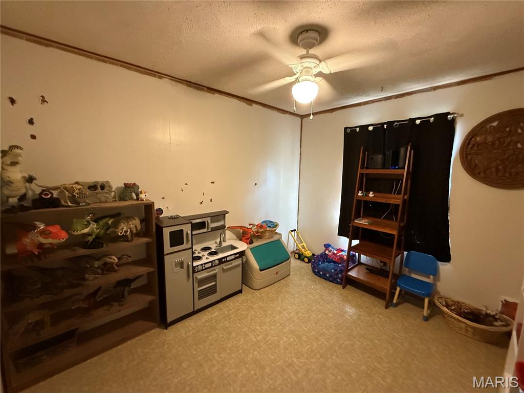 Country Club Estates 2nd Add - Residential