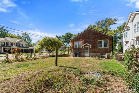 Tiny photo for 102 Dickson Street, Kirkwood, MO 63122 (MLS # 25069262)