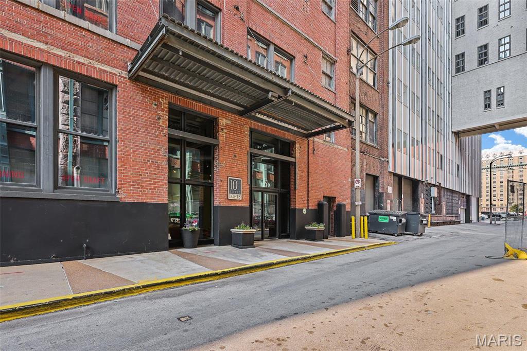 1010 Saint Charles Street 803