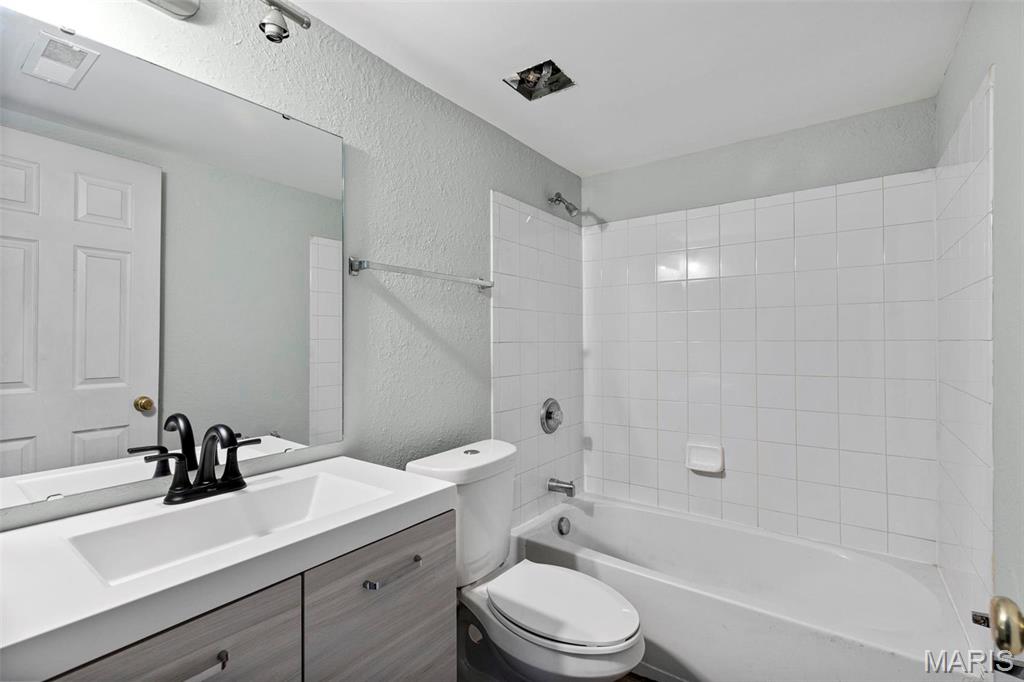 Greenbriar Condo - Residential Lease