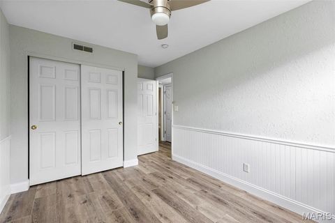 Tiny photo for 1968 Greenglen Drive #101, Kirkwood, MO 63122 (MLS # 26010076)