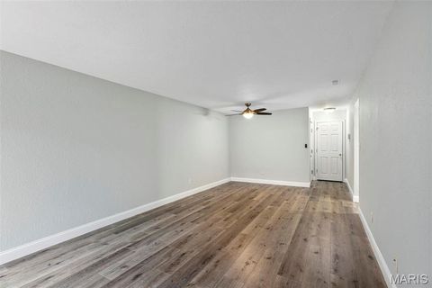 Tiny photo for 1968 Greenglen Drive #101, Kirkwood, MO 63122 (MLS # 26010076)