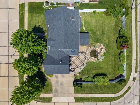 Tiny photo for 2100 Seven Oaks Drive, St Charles, MO 63303 (MLS # 26016612)