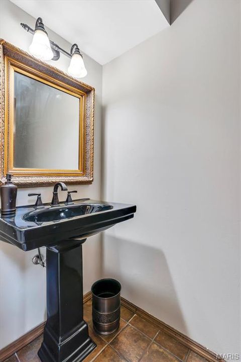 Tiny photo for 2100 Seven Oaks Drive, St Charles, MO 63303 (MLS # 26016612)