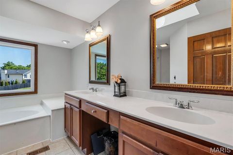 Tiny photo for 2100 Seven Oaks Drive, St Charles, MO 63303 (MLS # 26016612)