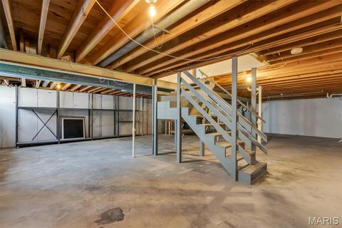 Tiny photo for 2100 Seven Oaks Drive, St Charles, MO 63303 (MLS # 26016612)
