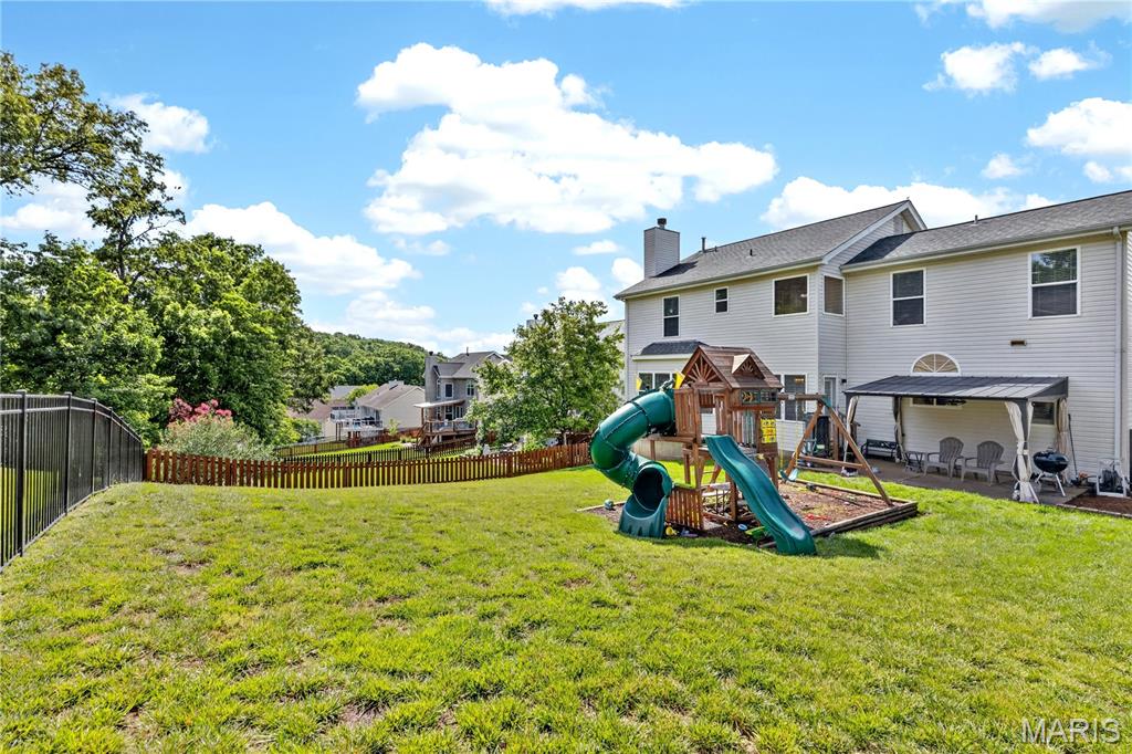 Emerald Forest Eight - Residential